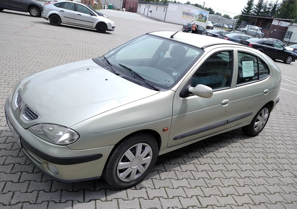 Renault Megane cena 3790 przebieg: 230000, rok produkcji 2002 z Rzeszów małe 301